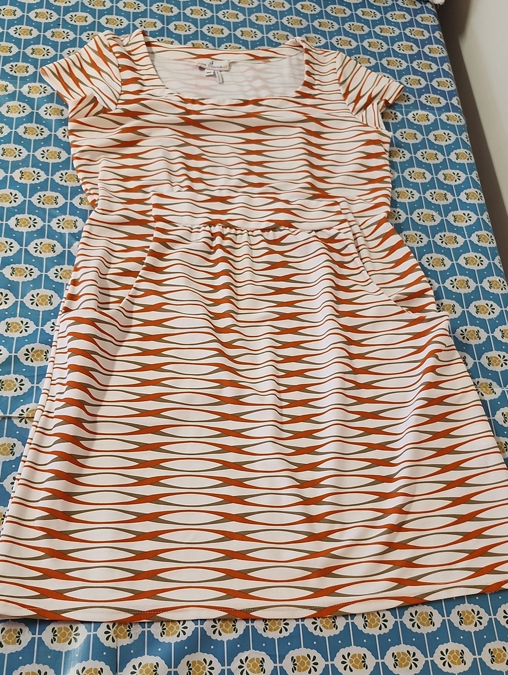 JUDE CONNALLY PAISLEY SHORT SLEEVE DRESS MEDIUM